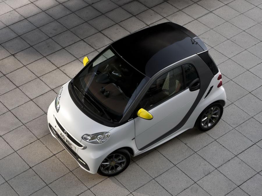  Smart ForTwo BoConcept Edition 2013 года  (UK) (фото 2 из 23)
